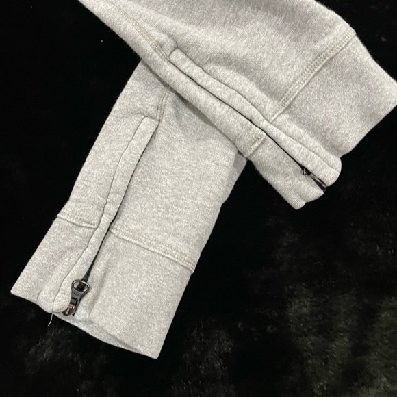 ✨EUC Nike Swoosh V442 Grey Heather Cuffed Zipper Jogger, Men’s Large - Picture 7 of 15